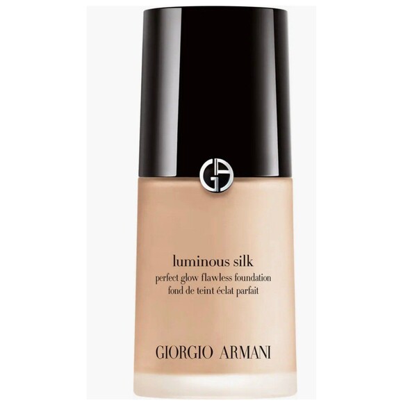 Giorgio Armani luminous silk perfect glow foundation 5.2 - Picture 1 of 9